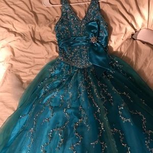 Young girl pageant dress!